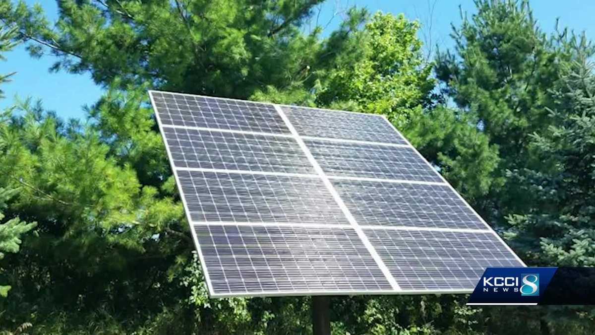 bill-would-require-solar-panel-users-in-iowa-to-pay-fee