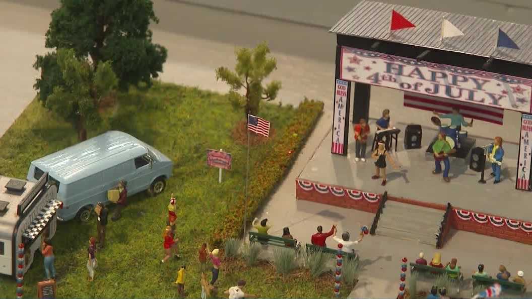 Rain sends fairgoers to a record-setting dollhouse contest