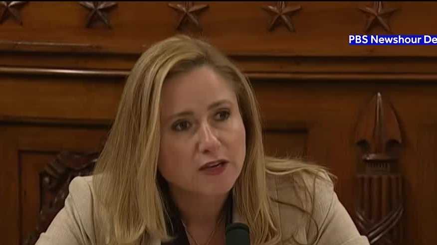 Who is Rick Scott's Democratic Party challenger, Debbie Mucarsel-Powell?
