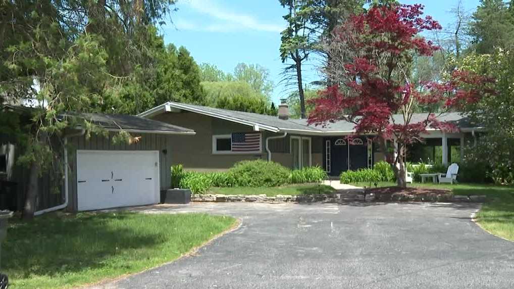 Gunfire at Glendale vacation rental injures man, neighbors concerned with property