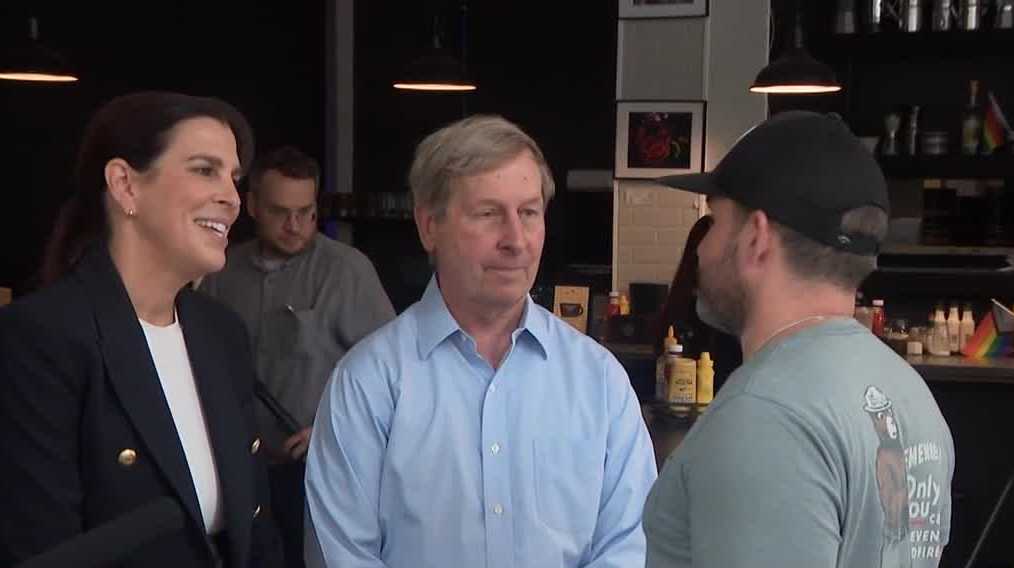 Lynch endorses Shaheen in congressional race