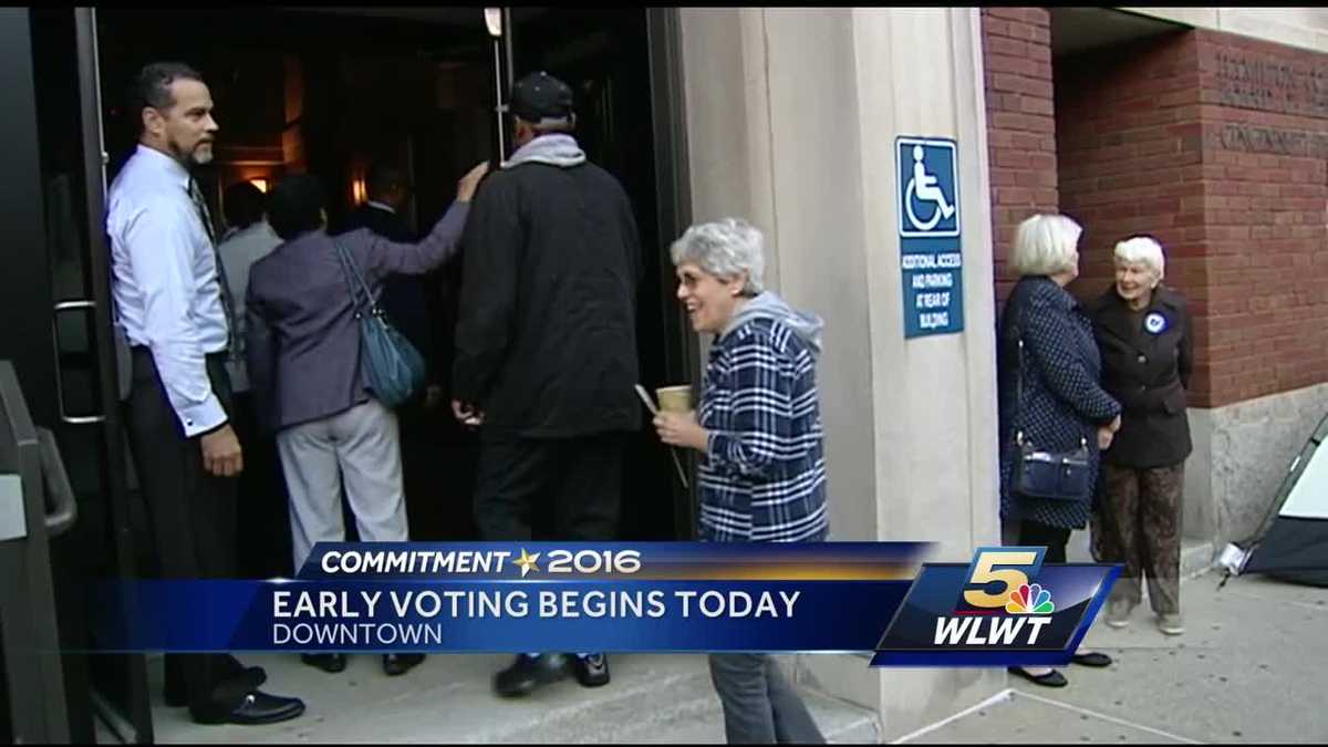 Early voting begins in Ohio