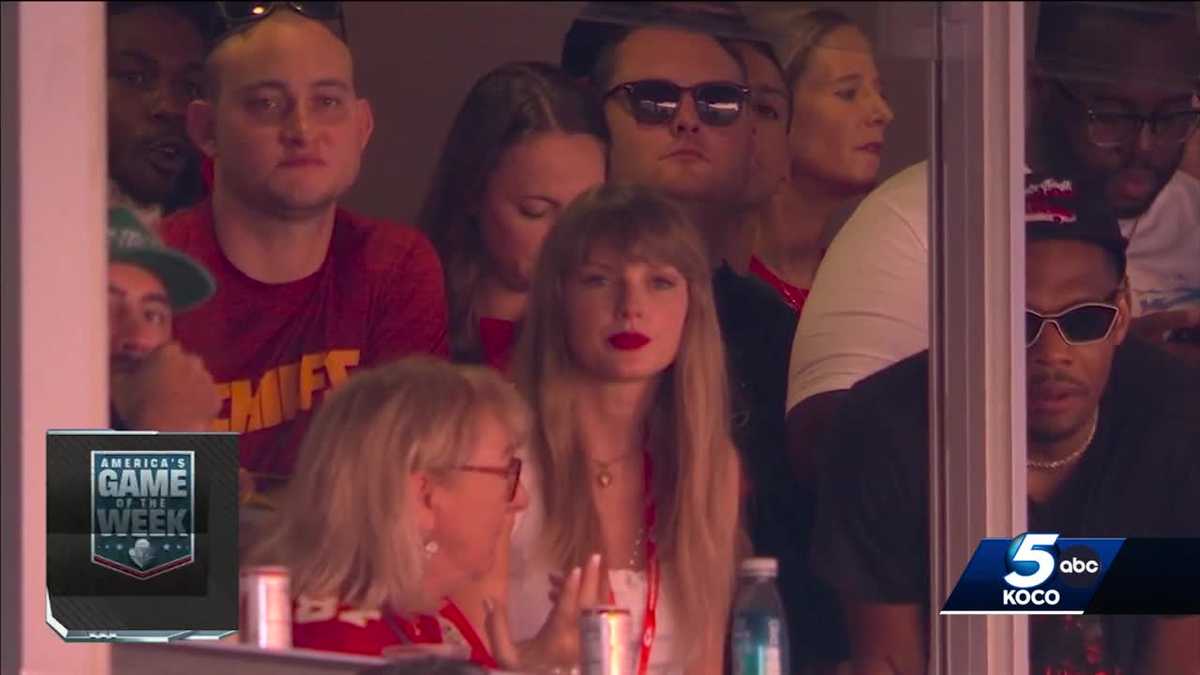 An Oklahoma couple has gone viral for speculating about the relationship between Taylor Swift and Travis Kelce