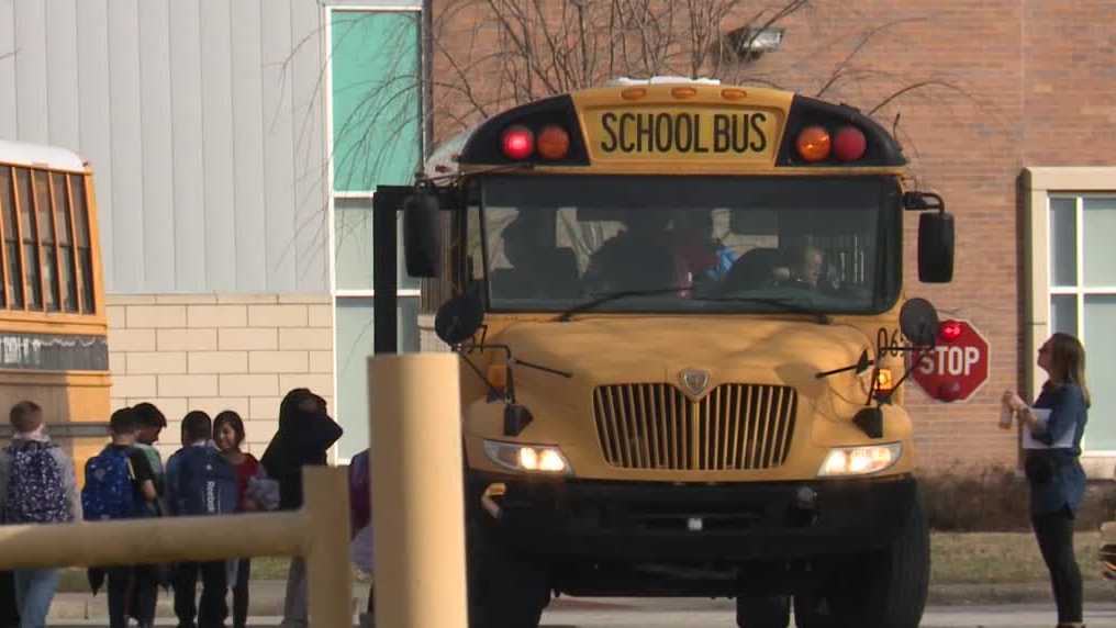 Parents and teachers weigh in on new proposed JCPS start times
