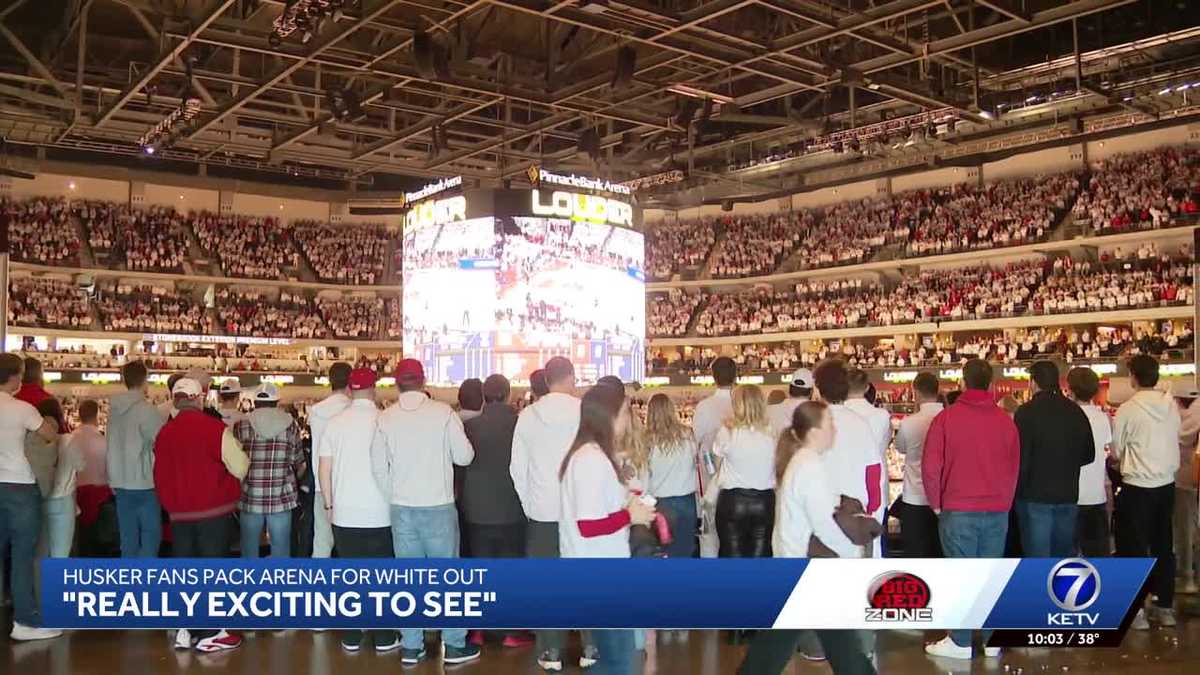 Nebraska basketball fans pack arena for white out, top 10 matchup