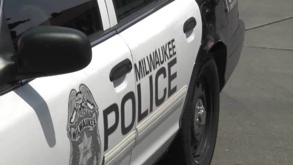 45-year-old stabbed to death Friday night in Milwaukee