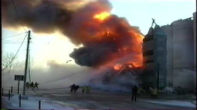 KCCI Archive: Beaman grain elevator fire - Vimarsana News