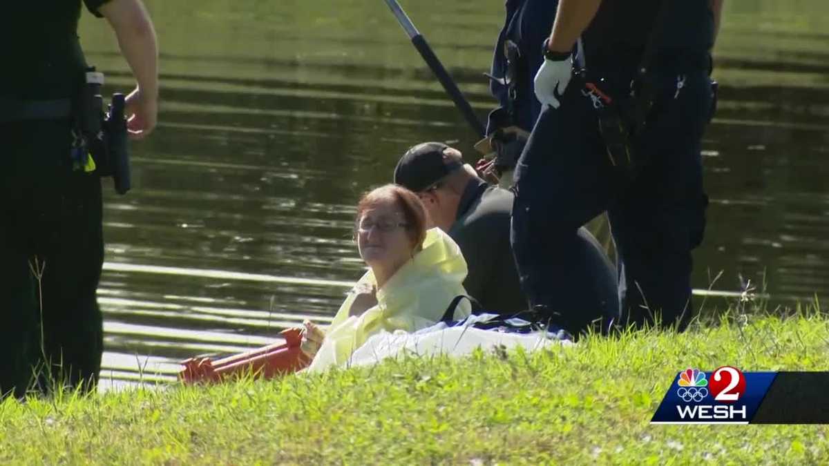 'Don't let me die': Brevard deputies rescue 2 women trapped in sinking car