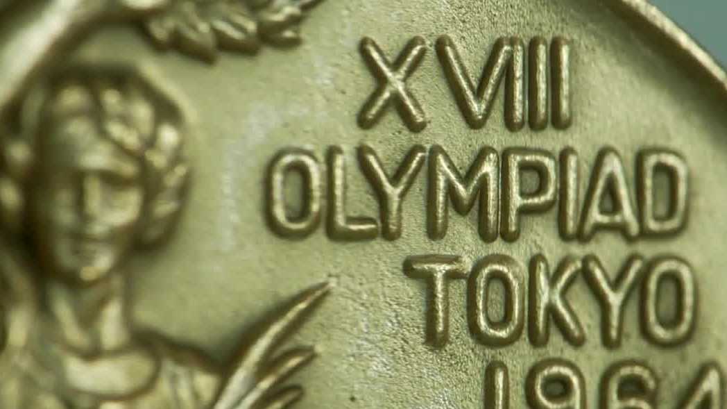 Florida woman recovers late husband's stolen Olympic medals