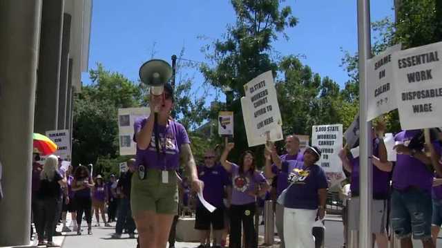 Sacramento City Council members detained amid state worker protest - Vimarsana News