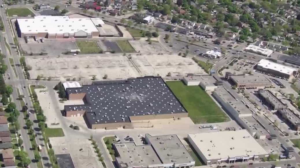 Abandoned Milwaukee Walmart eyed for data center, housing and library space