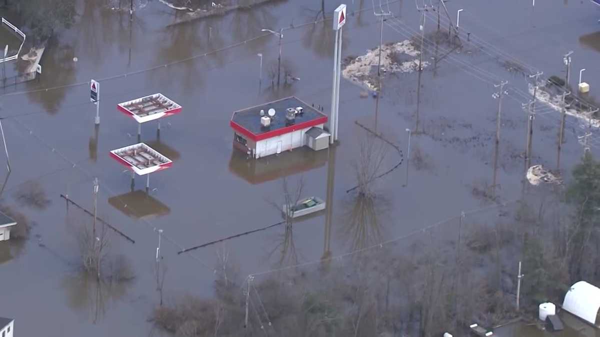 New Hampshire flooding cleanup safety tips