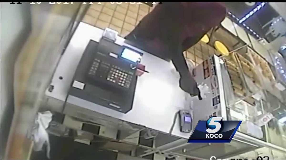 Pair Of Thieves Caught On Camera Robbing Metro Doughnut Shop At Gunpoint 5335