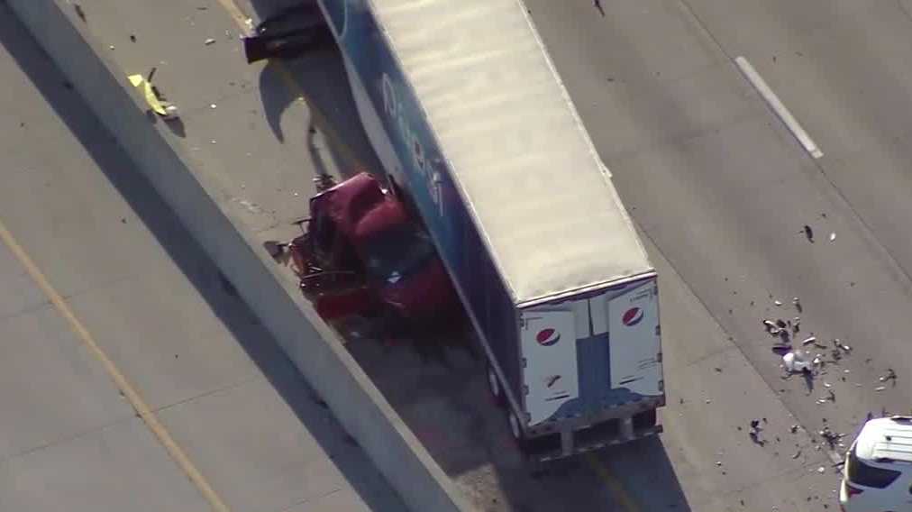 Kansas City police release identities of two killed in I-435 crash