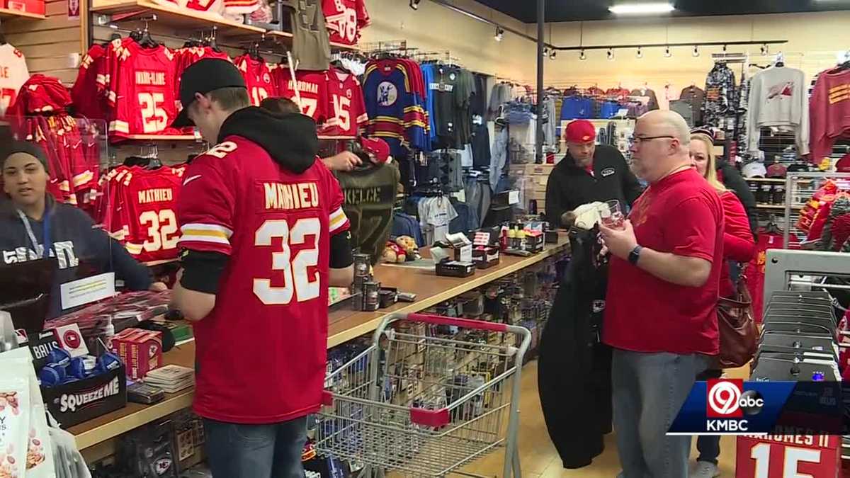 Kansas City Chiefs merchandise sales healthy at local stores