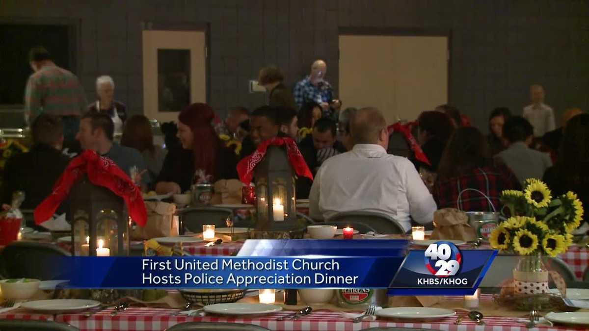 Church holds appreciation dinner for Springdale Police Dept.
