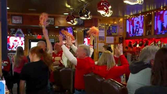 Super Bowl LVIII: Chiefs fans celebrate AFC Championship win at Truman's Tavern in Des Moines - Vimarsana News