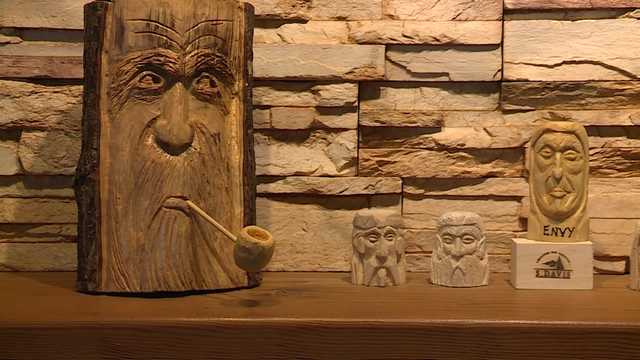 Mainer finds inspiration after retirement with handcarved beer taps - Vimarsana News