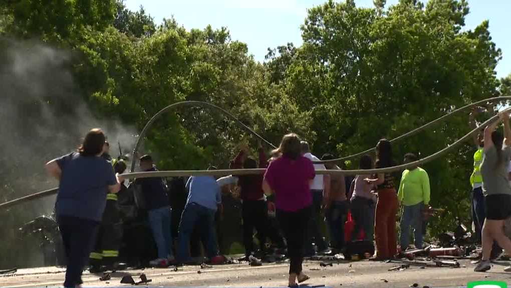 Good Samaritans help people involved in deadly wrong way crash on Interstate 5 - Vimarsana News