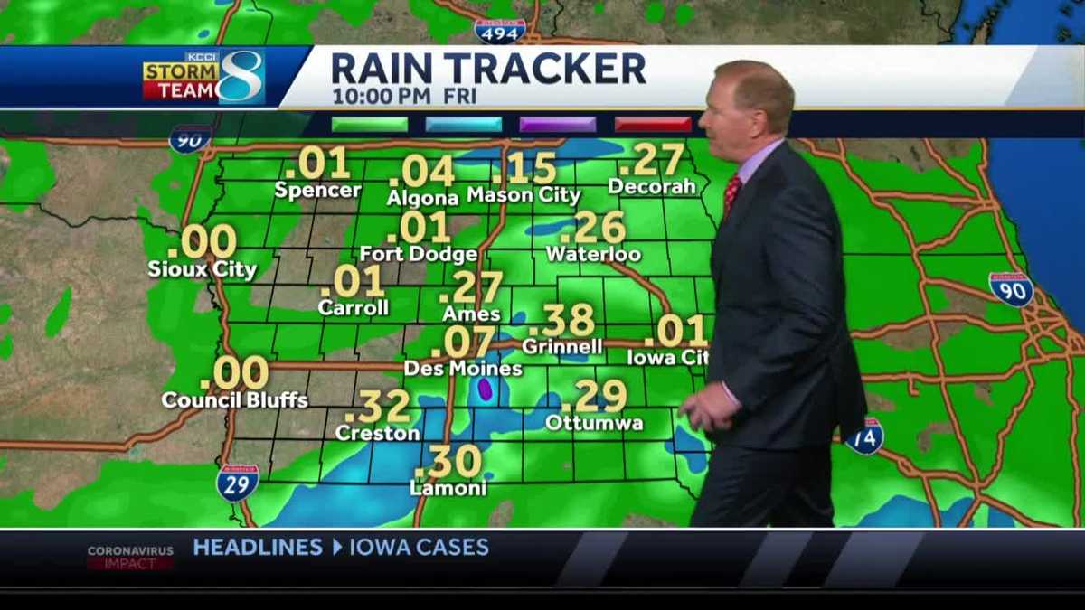 Showers rotate through Iowa to start the weekend