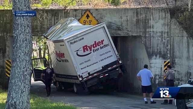 Box truck crashes continue at Cullman bridge overpass - Vimarsana News