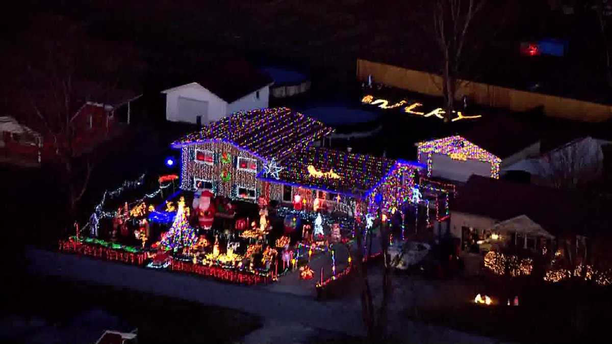 LOOK: WLKY gets special shoutout in homeowner's epic Christmas light ...