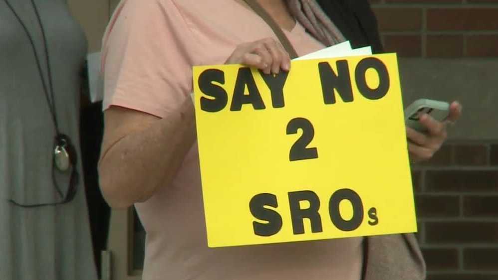 clash-over-school-resource-officers-forces-jcps-school-board-to-end