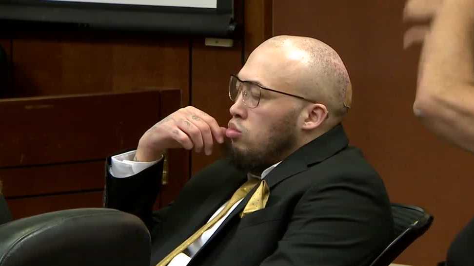 Witnesses take stand in trial for Louisville triple murder suspect