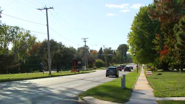 West Des Moines aims to improve safety on Ashworth Road with lane reduction - Vimarsana News