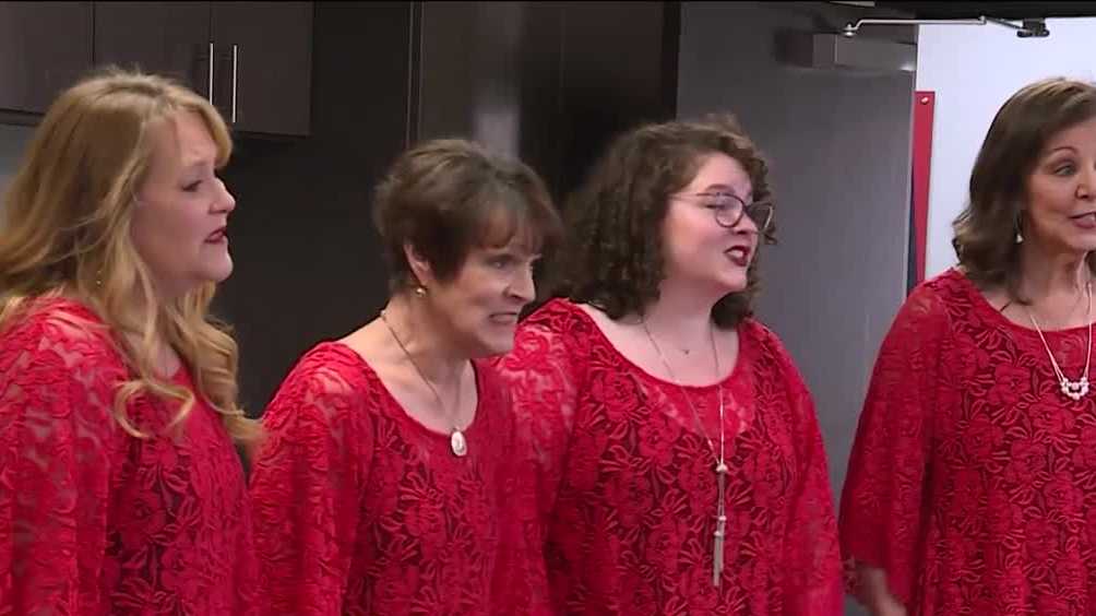 News We Love: Choral group delivers singing valentines