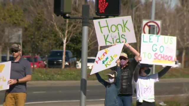 West Sacramento families set to find out next week when kids will return to class - Vimarsana News