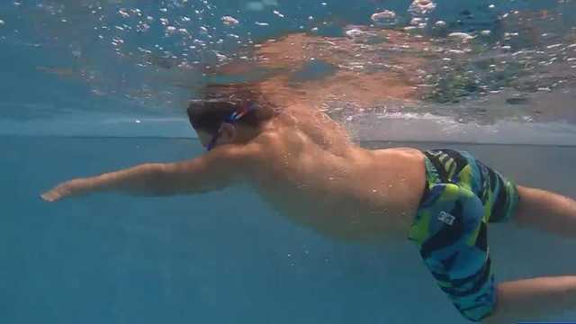 3rd grade para-swimmer breaking, setting records nationally - Vimarsana News