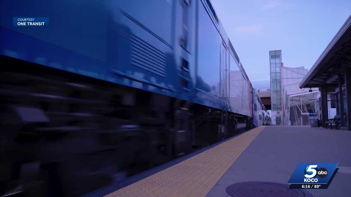 City leaders study Utah transit system for potential local improvements