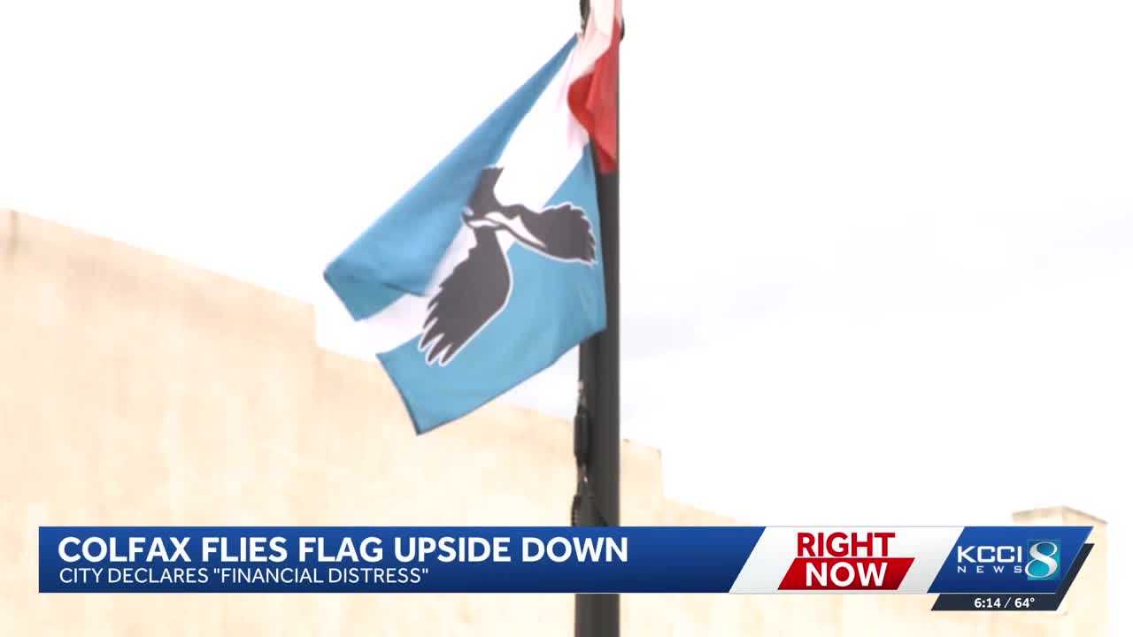 kcci.com - Amanda Rooker - 'It's a slow death': Colfax turns city flag upside down over finances