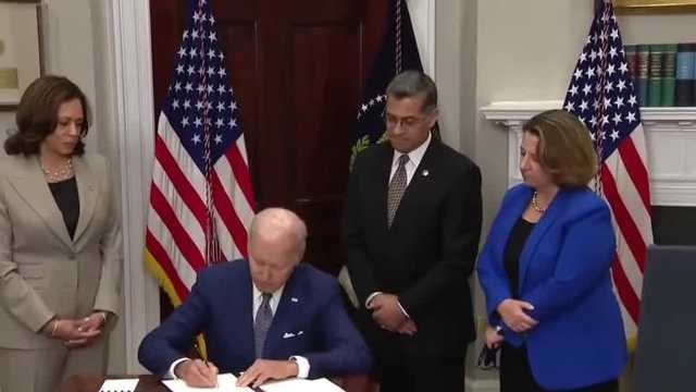 Biden signs executive order on abortion - Vimarsana News