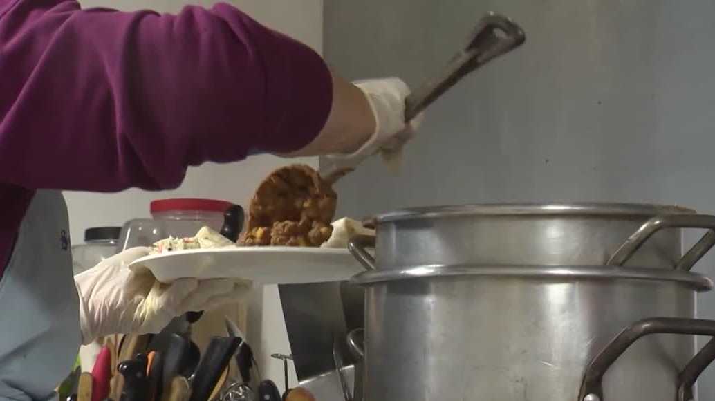 Roseville small businesses step up to help those losing food benefits during government shutdown