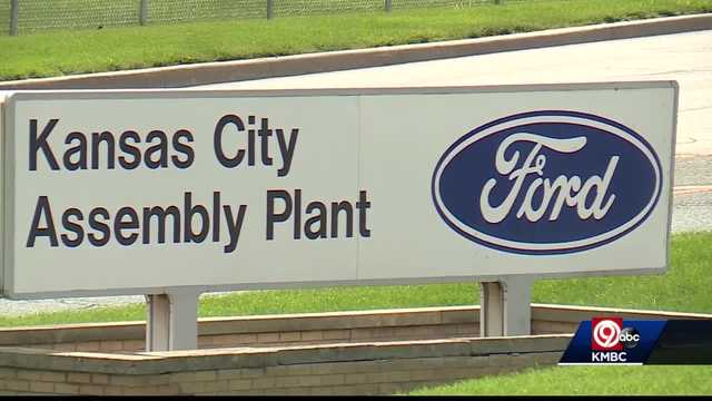 Kansas City auto workers to strike if new deal isn't reached - Vimarsana News