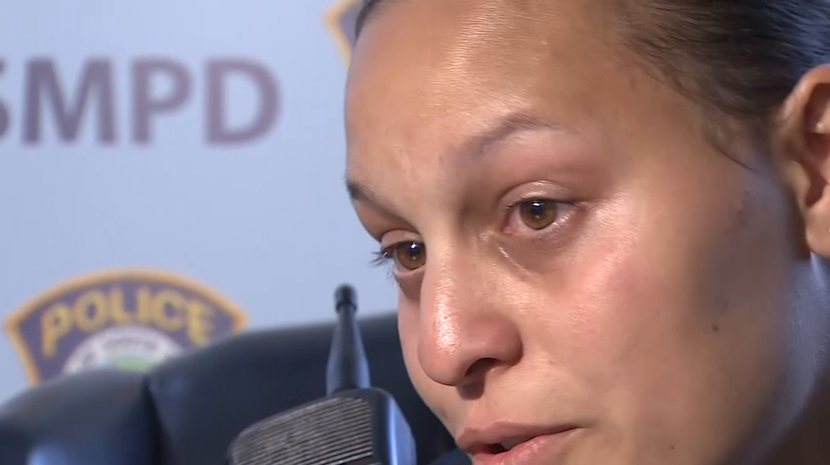 Officers recall emotional moment when they rescued a toddler from drowning