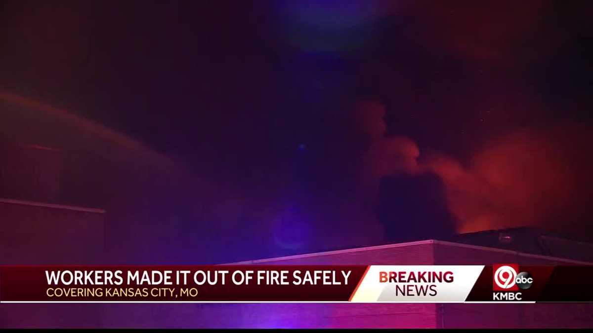 Kansas City firefighters battle large fire at industrial park