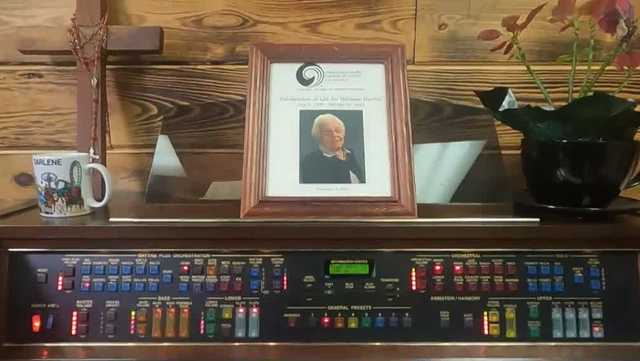 'She's always going to be here': Musical donation keeps customer's memory alive at cafe - Vimarsana News