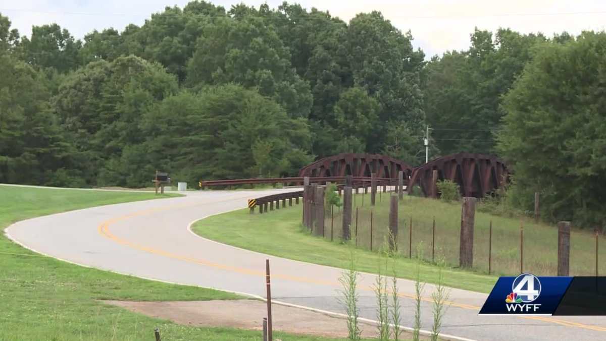 Death investigation underway after body found in the Upstate, deputies ...