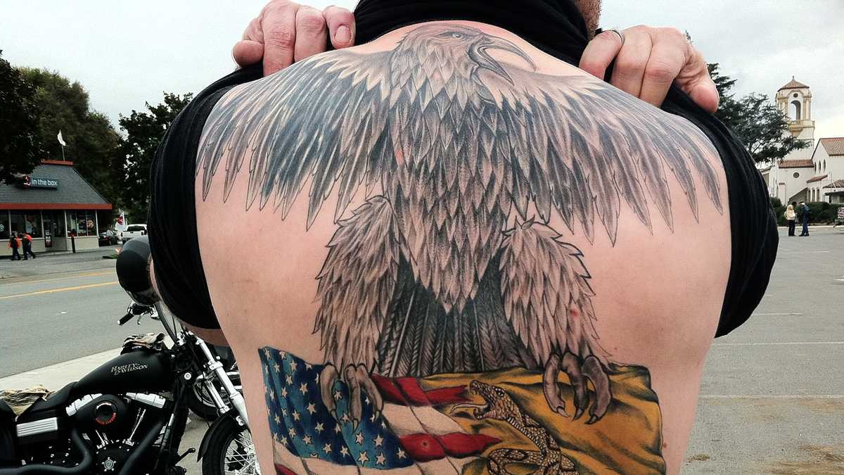 Veterans' show off their best military-themed tattoos, image size:1200x675