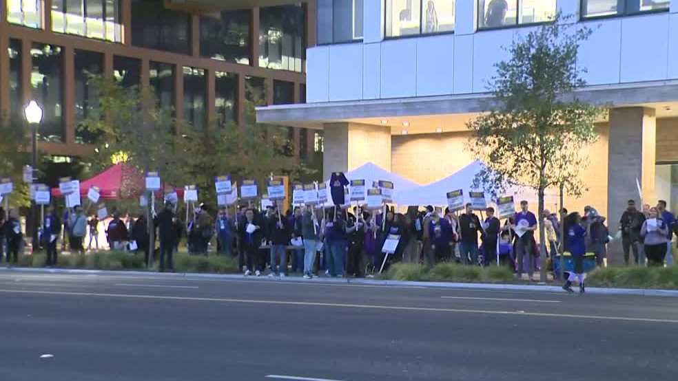 SEIU Local 1000 workers stage one-day strike - KCRA