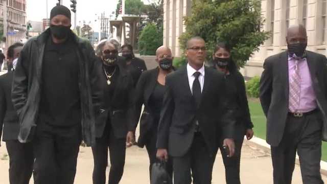 Jury selection begins in trial for Black militia group leader 'Grandmaster Jay' - Vimarsana News