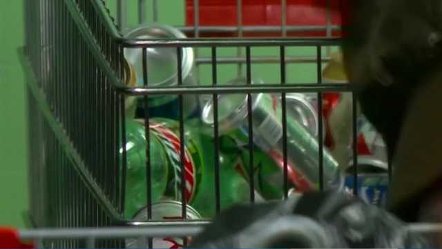 Iowa's bottle bill, which says grocery stores no longer have to accept cans, is law - Vimarsana News