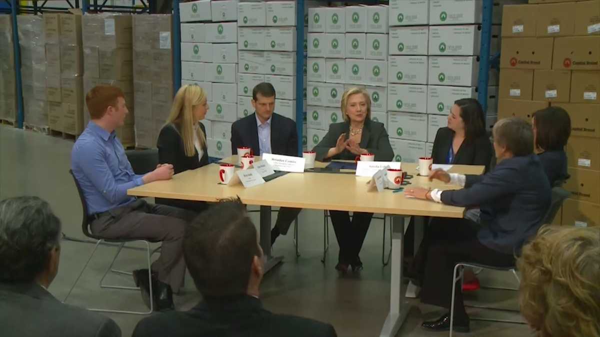 Clinton's second Iowa event focuses on small businesses