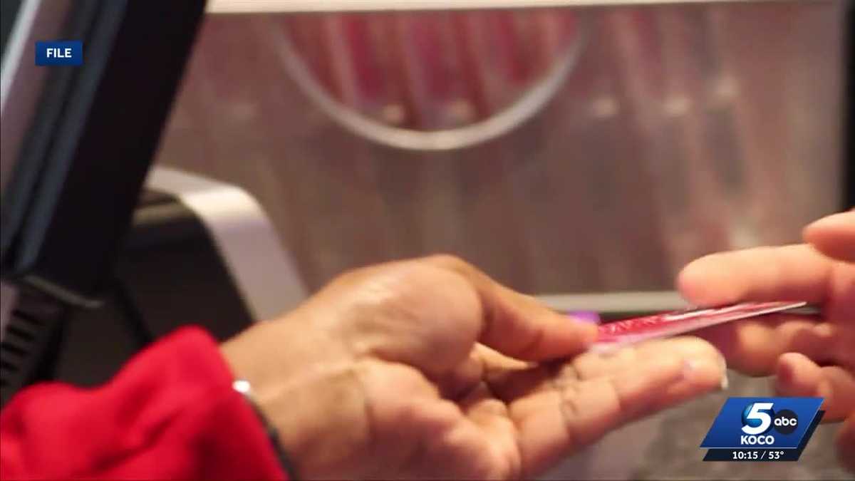 Oklahoma lawmakers considering bill to raise maximum credit card surcharge fees