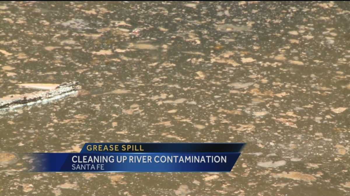 Grease spill Cleaning up river contamination