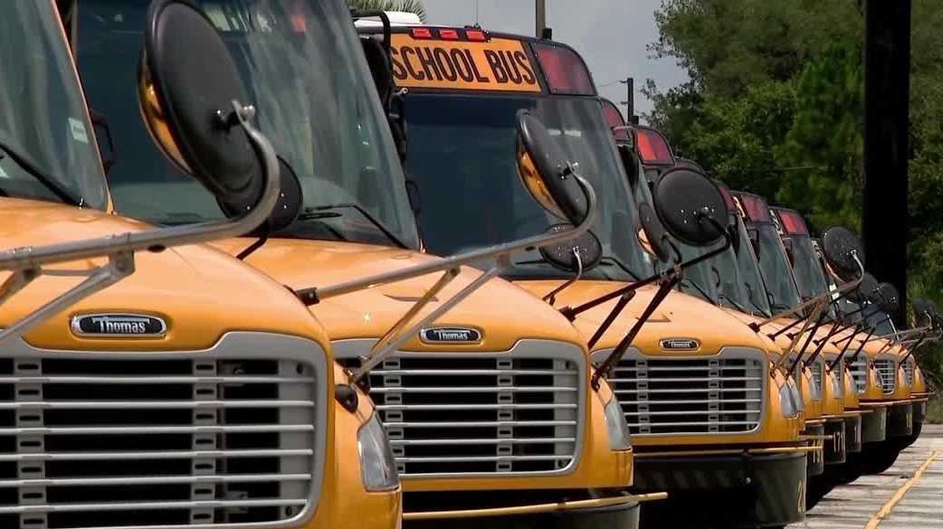 Caught on camera: Nearly 18,000 Brevard drivers pass stopped school buses