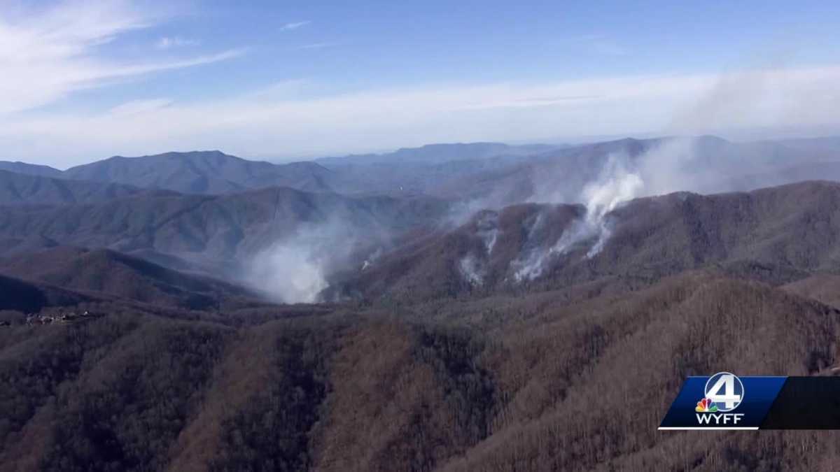 North Carolina Wildfire grows as firefighters work to contain